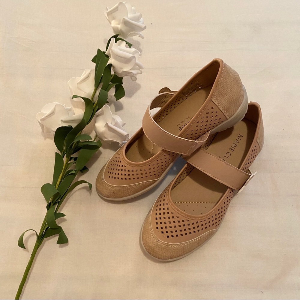✨NEW WITH BOX✨ DUSTY PINK SANDALS / SLIP ONS